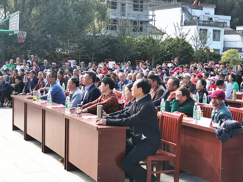 民建安庆市老年委“重阳佳节、建言美丽乡村”考察联谊活动