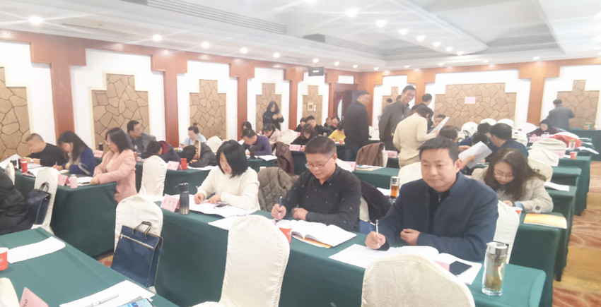 安庆民建会员参加安庆市党外中青年骨干培训班