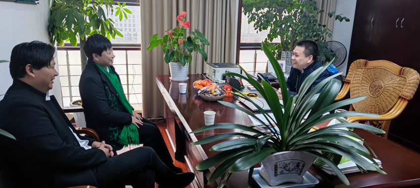 汪爱萍赴大观区骨干会员单位走访