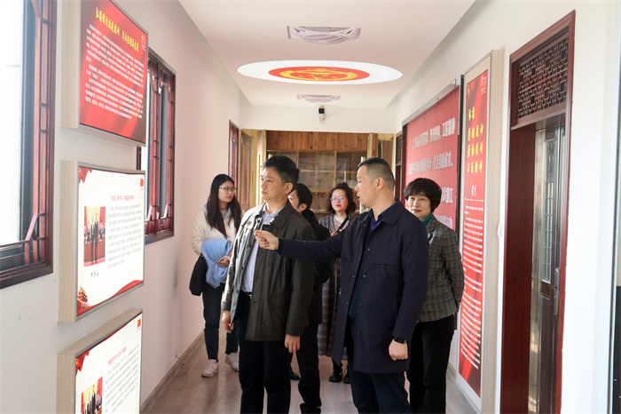 省委统战部到民建会员所属学校调研新社会阶层人士统战工作