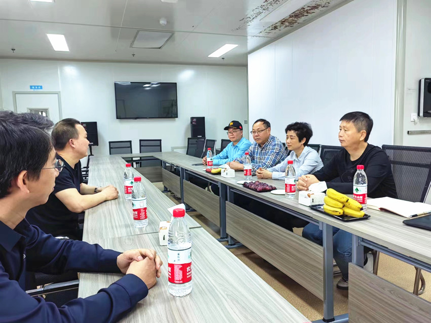 朱菊云走访民建迎江区会员企业