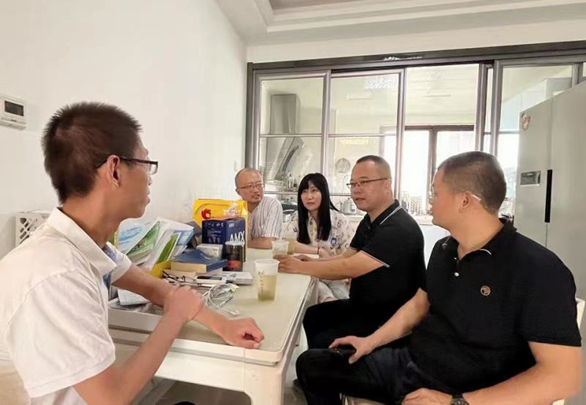 民建安庆市宜秀区二支部关爱会员健康行