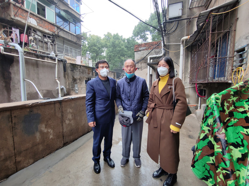 民建安庆市委会开展2023年新春送温暖慰问老会员活动