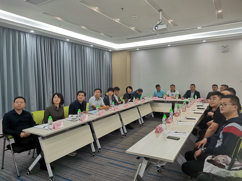 朱菊云率队赴东莞学习考察