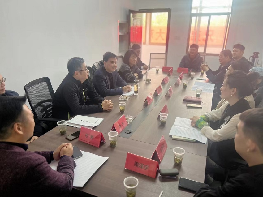 民建大观区委五支部赴?？谡蚩购焐逃疃? /><br />
</span> 
</p>
<p class=