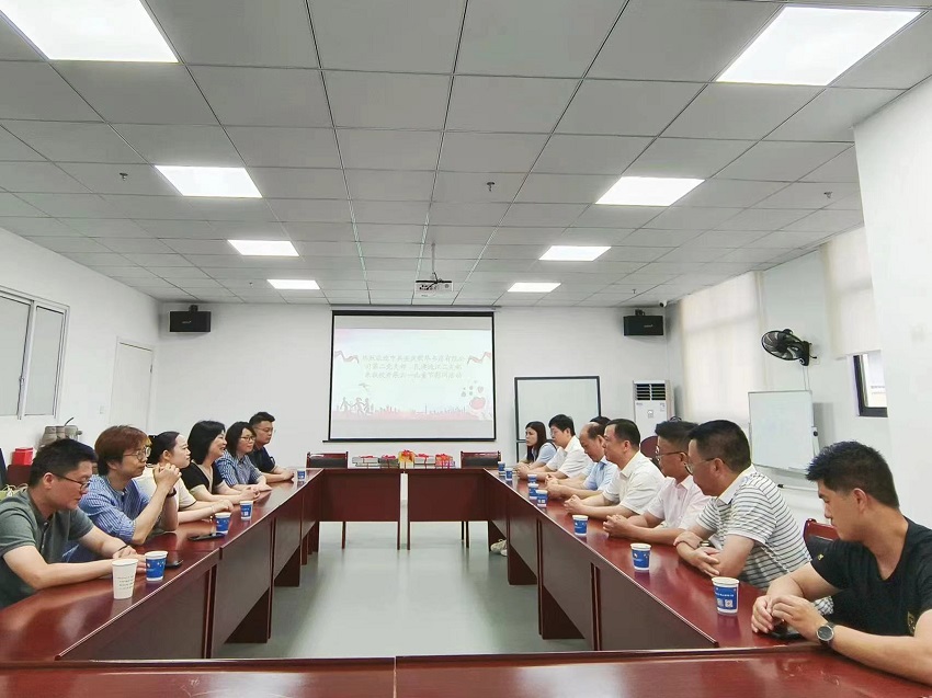 情暖童心，与爱同行