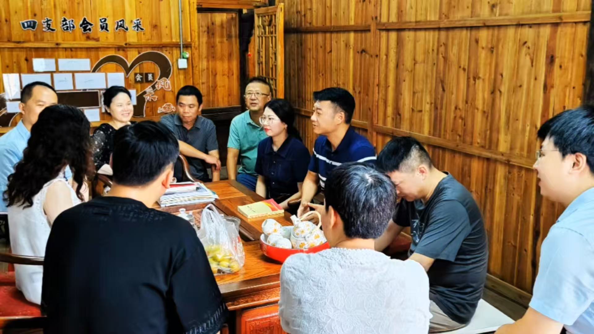 1755074653880688.jpg 0905c2a78315fcaf9eb00ddba1615051.jpg